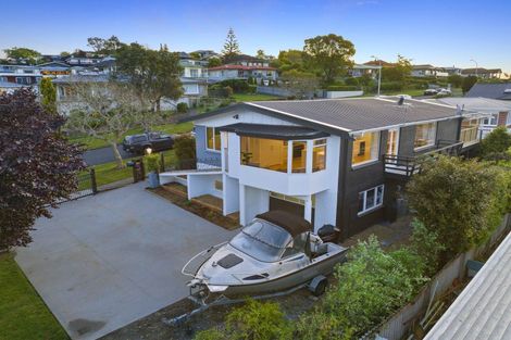 Photo of property in 2/1 Routly Avenue, Pukekohe, 2120