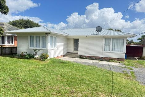 Photo of property in 42 Vera Road, Te Atatu South, Auckland, 0610
