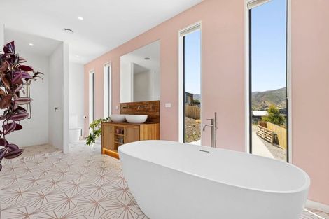 Photo of property in Cemetery Road, Lake Hawea, 9382