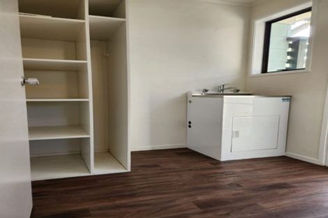 Photo of property in 87 Solar Road, Glen Eden, Auckland, 0602