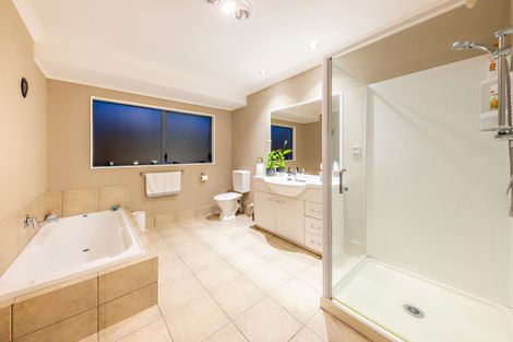 Photo of property in 13 Dunaff Place, Flat Bush, Auckland, 2019