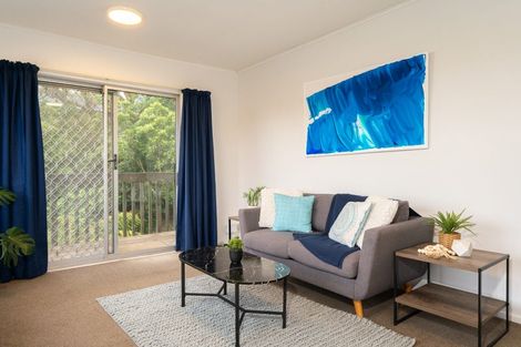 Photo of property in 70 Chesterton Street, Johnsonville, Wellington, 6037