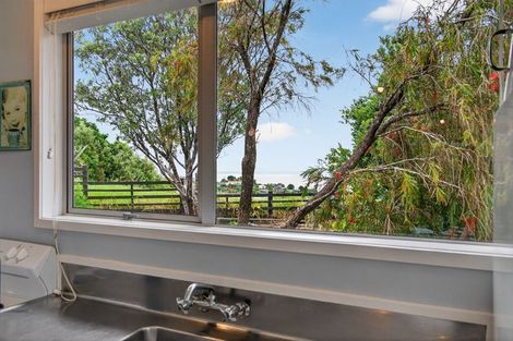 Photo of property in 11 Kendale Drive, Leigh, 0985