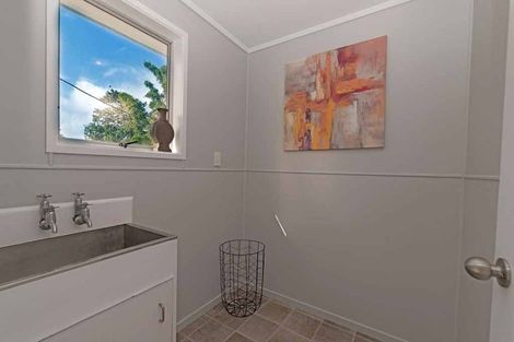 Photo of property in 104 Glendale Road, Glen Eden, Auckland, 0602
