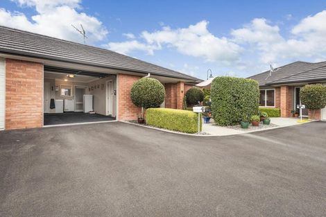 Photo of property in 10 Walter Court, Cambridge, 3434