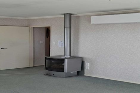 Photo of property in 120 Newcastle Street, Windsor, Invercargill, 9810