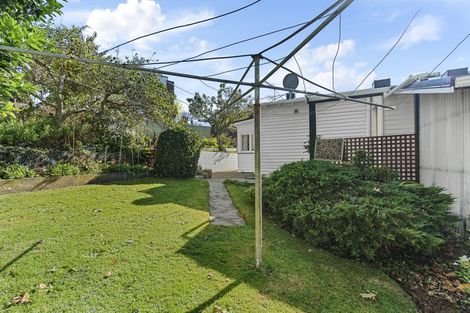 Photo of property in 3 Barrett Street, Westown, New Plymouth, 4310