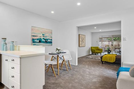 Photo of property in 118 Aorangi Road, Bryndwr, Christchurch, 8053