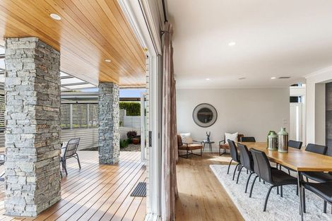 Photo of property in 2 Caldwell Place, Pinehill, Auckland, 0632