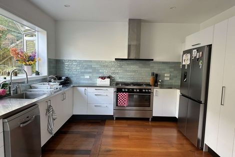 Photo of property in 28 Upland Road, Kelburn, Wellington, 6012