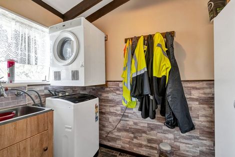 Photo of property in 7 Von Tempsky Street, Normanby, Hawera, 4614