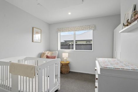 Photo of property in 1 Blade Mews, Prebbleton, 7604