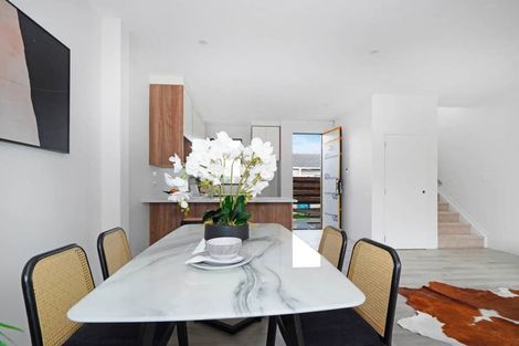 Photo of property in 37 Claude Road, Hillpark, Auckland, 2102