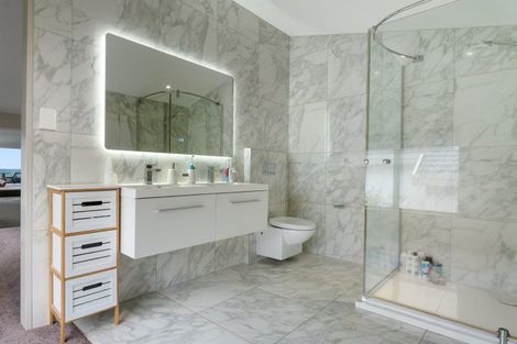 Photo of property in 30 Marine Parade, Mount Maunganui, 3116