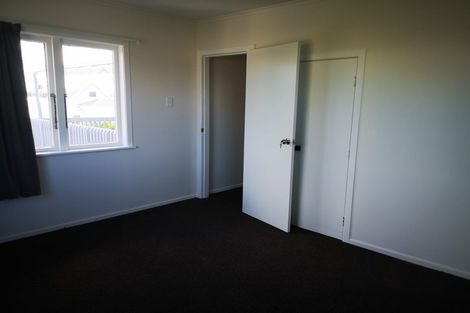 Photo of property in 706 Te Atatu Road, Te Atatu Peninsula, Auckland, 0610