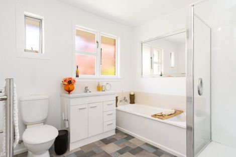 Photo of property in 2/10 Bretts Road, St Albans, Christchurch, 8052