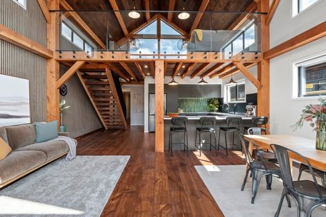 Photo of property in 10 Rushland Road, Jacks Point, 9371