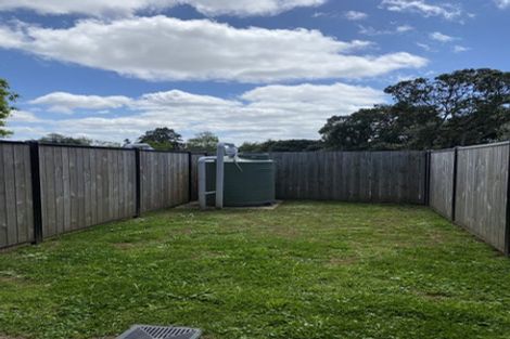 Photo of property in 7 Eileen Newey Place, Henderson, Auckland, 0612