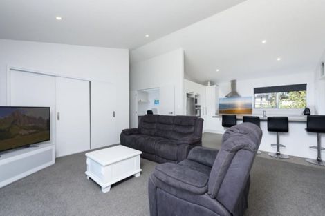 Photo of property in 1321b Papamoa Beach Road, Papamoa Beach, Papamoa, 3118