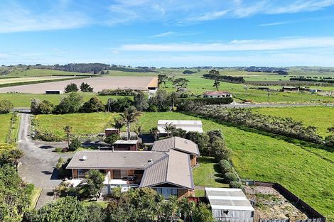 Photo of property in 242 Baylys Coast Road, Dargaville, 0377