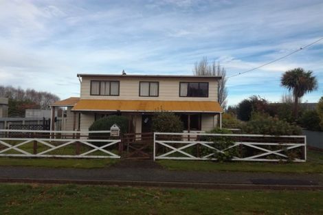 Photo of property in 24 Helena Street, Lumsden, 9730
