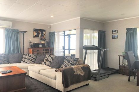 Photo of property in 1/217 Coronation Avenue, Welbourn, New Plymouth, 4310
