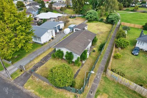 Photo of property in 6 Alamein Place, Pukekohe, 2120