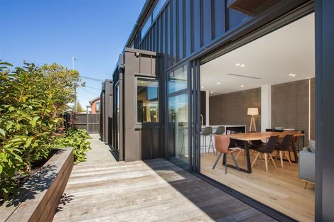 Photo of property in 2/151 Edgeware Road, Edgeware, Christchurch, 8013