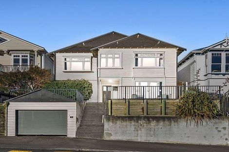 Photo of property in 74 Northland Road, Northland, Wellington, 6012