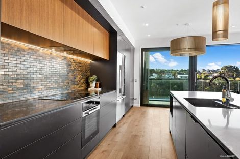 Photo of property in The Victor, 112/4 Bute Road, Browns Bay, Auckland, 0630