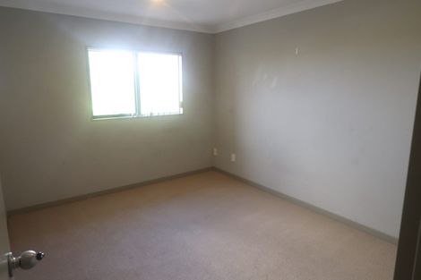 Photo of property in 45 Helleur Road, Massey, Auckland, 0614