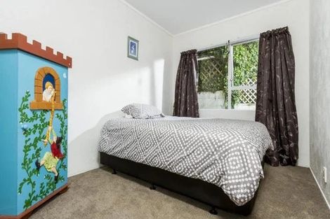 Photo of property in 40 Stapleford Crescent, Browns Bay, Auckland, 0630