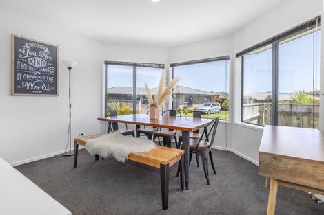 Photo of property in 9 Aqua Way, Paraparaumu, 5032