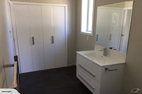 Photo of property in 10 Roche Avenue, Upper Riccarton, Christchurch, 8041