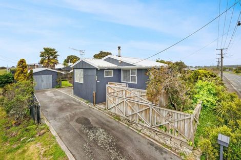Photo of property in 79 Nash Parade, Foxton Beach, Foxton, 4815