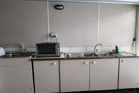 Photo of property in 28 Rotoiti Avenue, Pakuranga Heights, Auckland, 2010