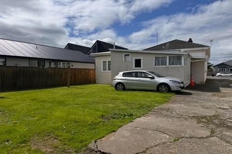 Photo of property in 6 Pirie Street, Palmerston North, 4410
