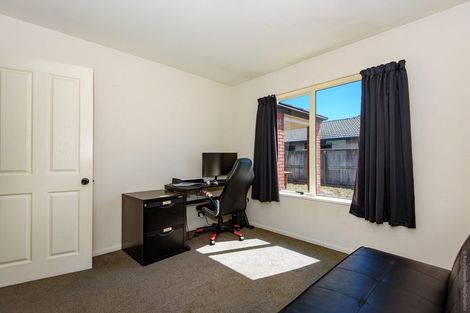 Photo of property in 56 Beach Road, North New Brighton, Christchurch, 8083