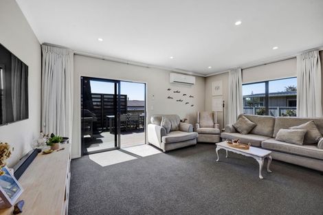 Photo of property in 24f Maire Street, Inglewood, 4330