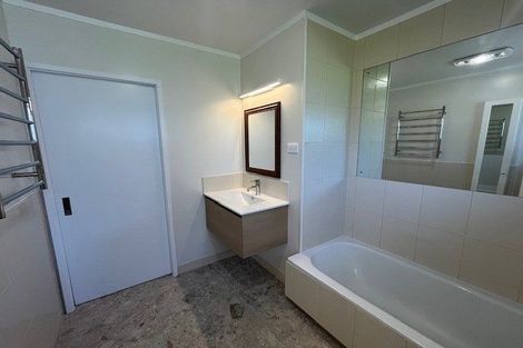 Photo of property in 3 Copperfield Terrace, Mellons Bay, Auckland, 2014