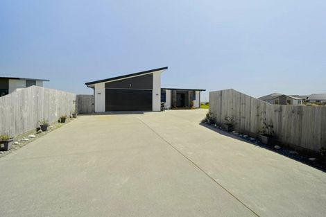 Photo of property in 8 Racecourse Terrace Rise, Hokitika, 7882