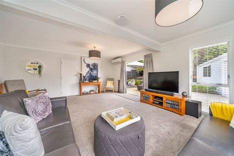 Photo of property in 76 Field Street, Silverstream, Upper Hutt, 5019