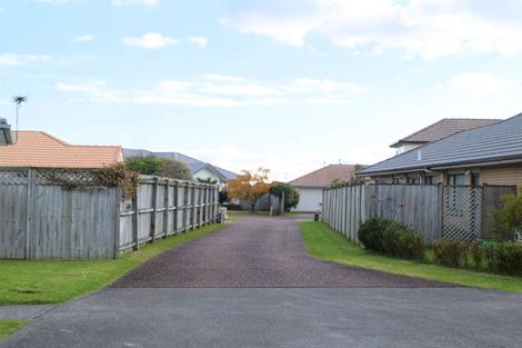 Photo of property in 63 Bob Charles Drive, Golflands, Auckland, 2013
