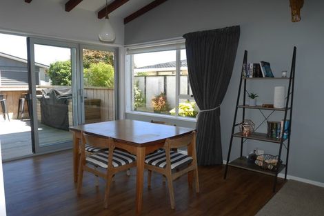 Photo of property in 39 Andrew Street, Waikanae, 5036