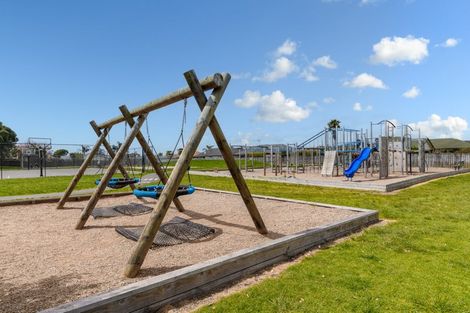 Photo of property in 118 Evans Road, Papamoa Beach, Papamoa, 3118