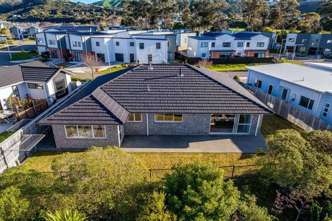 Photo of property in 13 Breakwater Way, Whitby, Porirua, 5024
