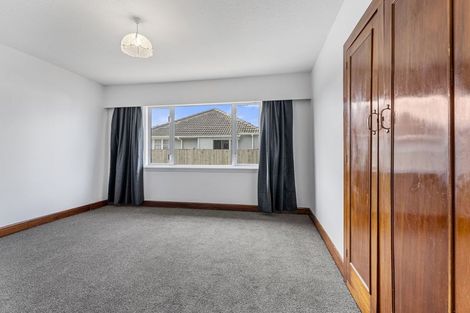 Photo of property in 43 Aorangi Road, Bryndwr, Christchurch, 8053