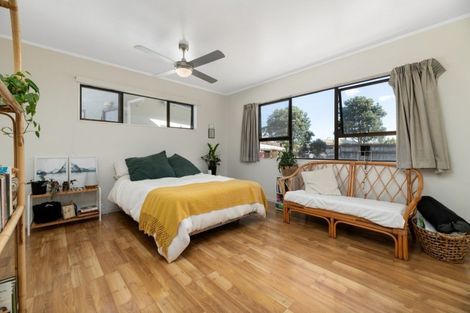 Photo of property in 8 Emerald Place, Papamoa Beach, Papamoa, 3118
