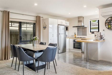 Photo of property in 8 Clover Drive, Henderson, Auckland, 0610