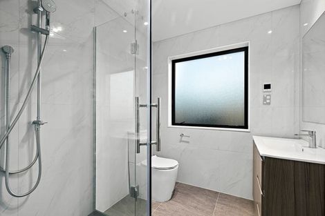 Photo of property in 13 San Prospero Crescent, Henderson, Auckland, 0612